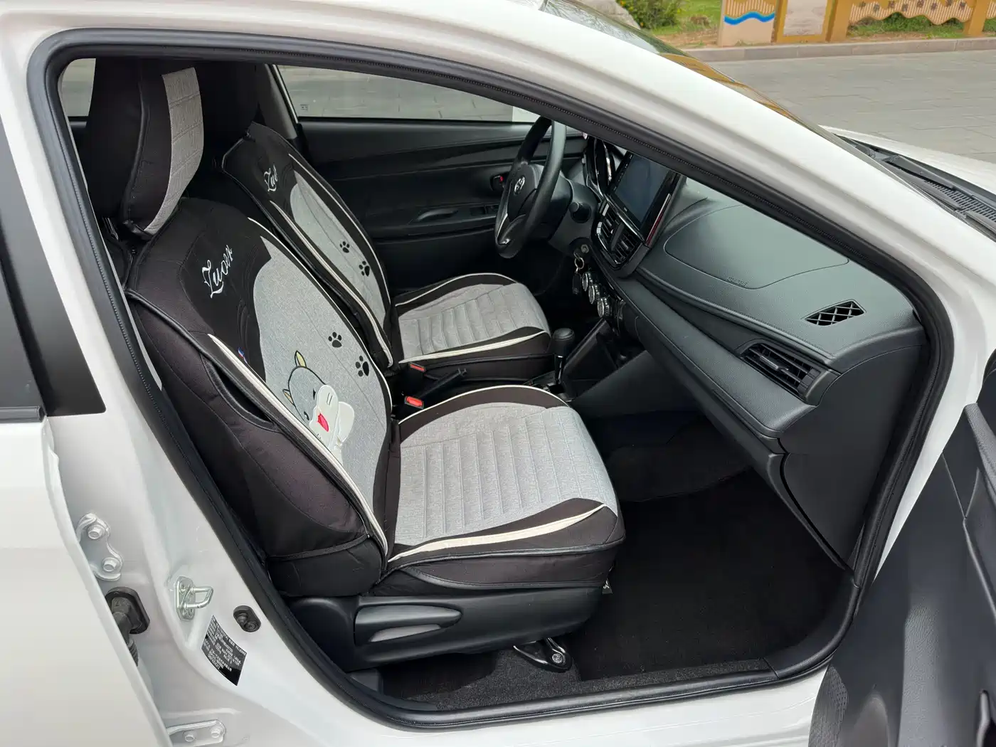 Toyota Vios FS 2021 1.5L CVT Fengchi Edition фото 7