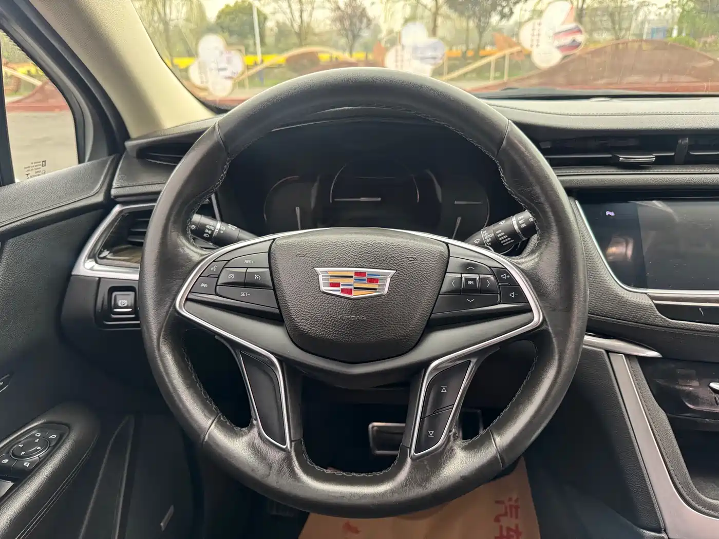 Cadillac XT5 2016 25T Luxury Model фото 16