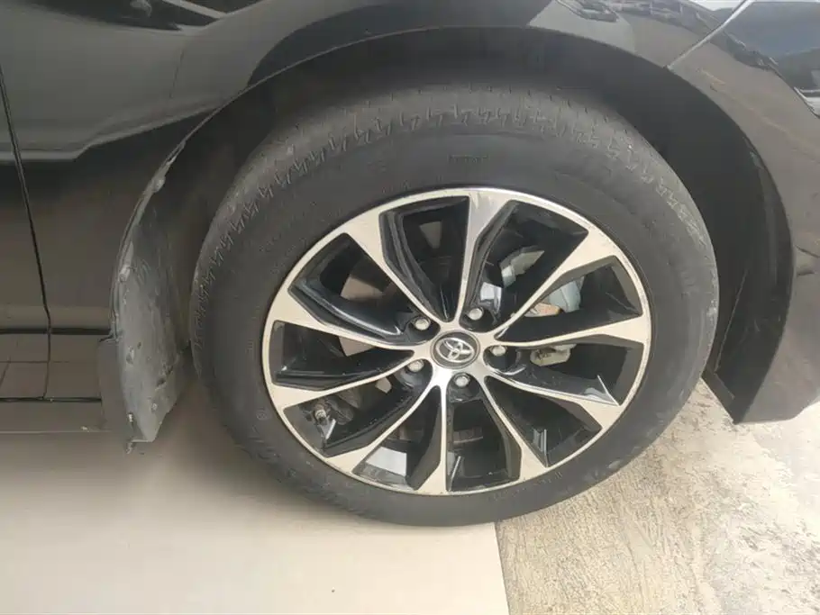 Toyota Avalon 2023 2.5L Luxury Edition фото 6