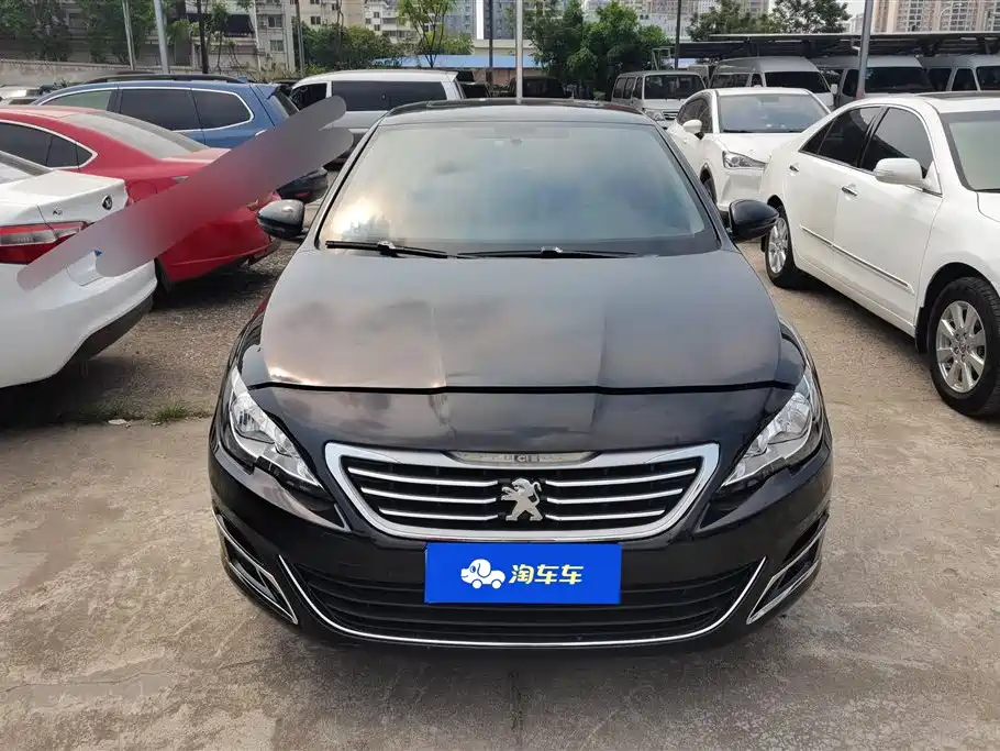 PEUGEOT 408