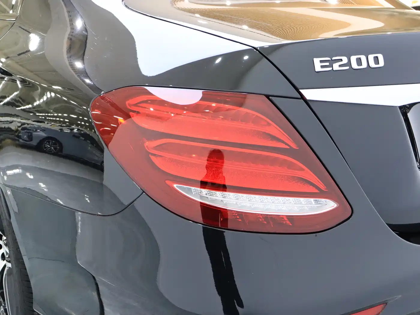 Mercedes-Benz E-Class 2017 E 200 Sport 4MATIC фото 9