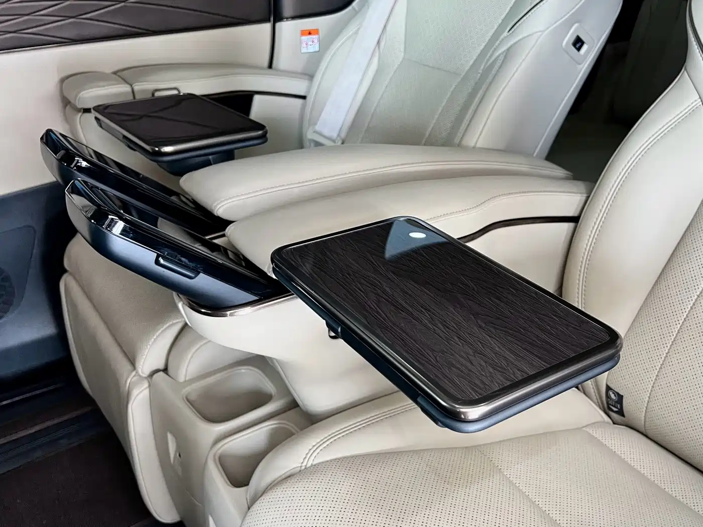 Toyota Alphard 2025 2024 Hybrid 2.5L Ultimate Enjoyment Edition