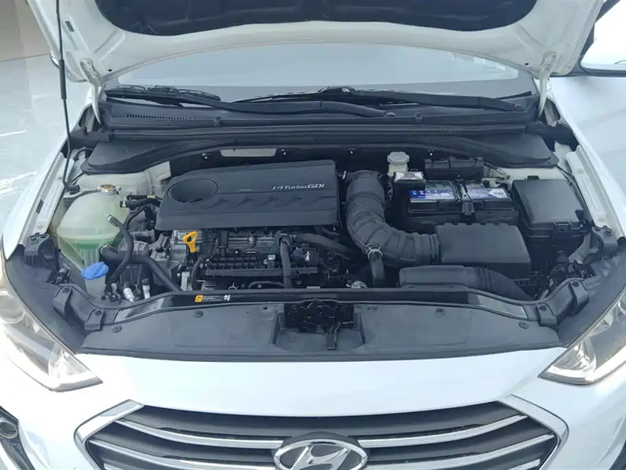 Hyundai Elantra 2018 1.4T DCT Dynamic·Vitality Model фото 10