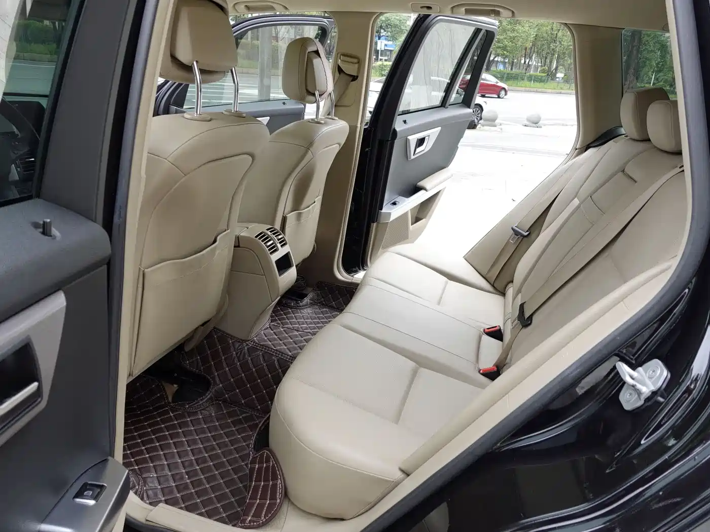Mercedes-Benz GLK-Class (Import) 2011 GLK 300 4MATIC Luxury фото 9
