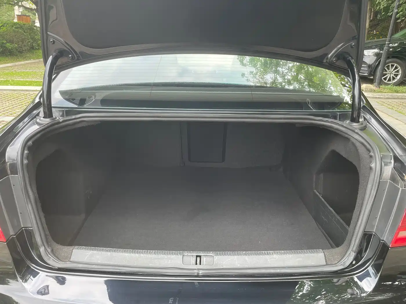 Volkswagen Magotan 2012 Facelift 2.0TSI Premium фото 17