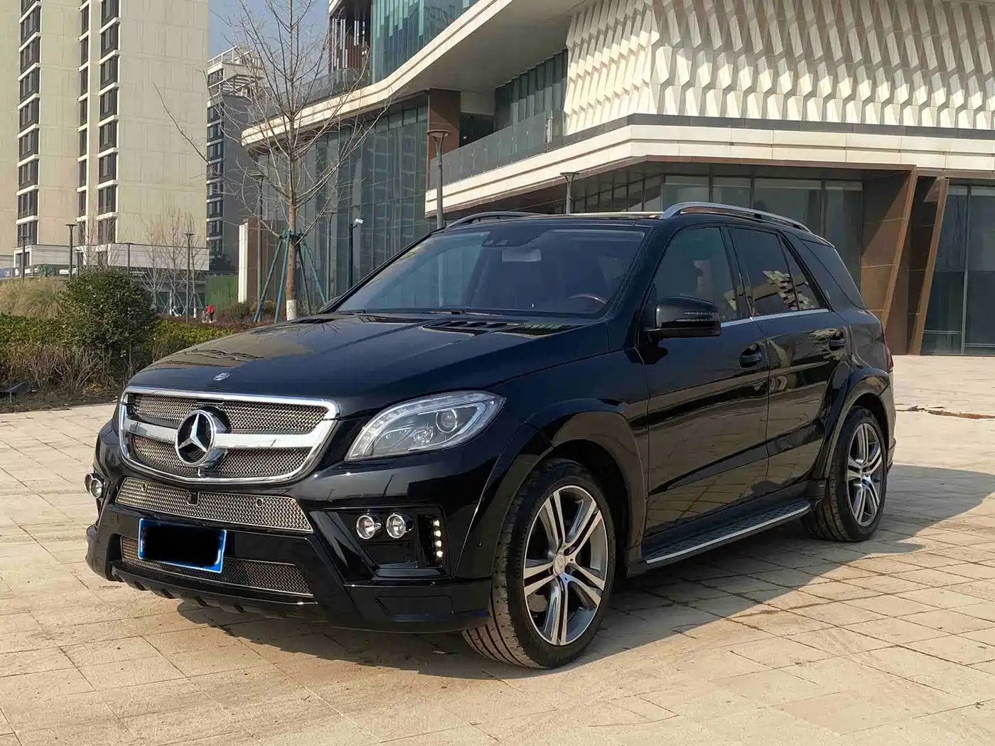 MERCEDES-BENZ M CLASS