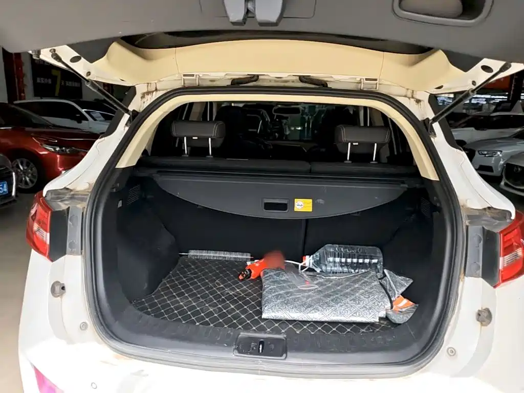 Zotye T300 2018 2017 1.5T CVT Executive