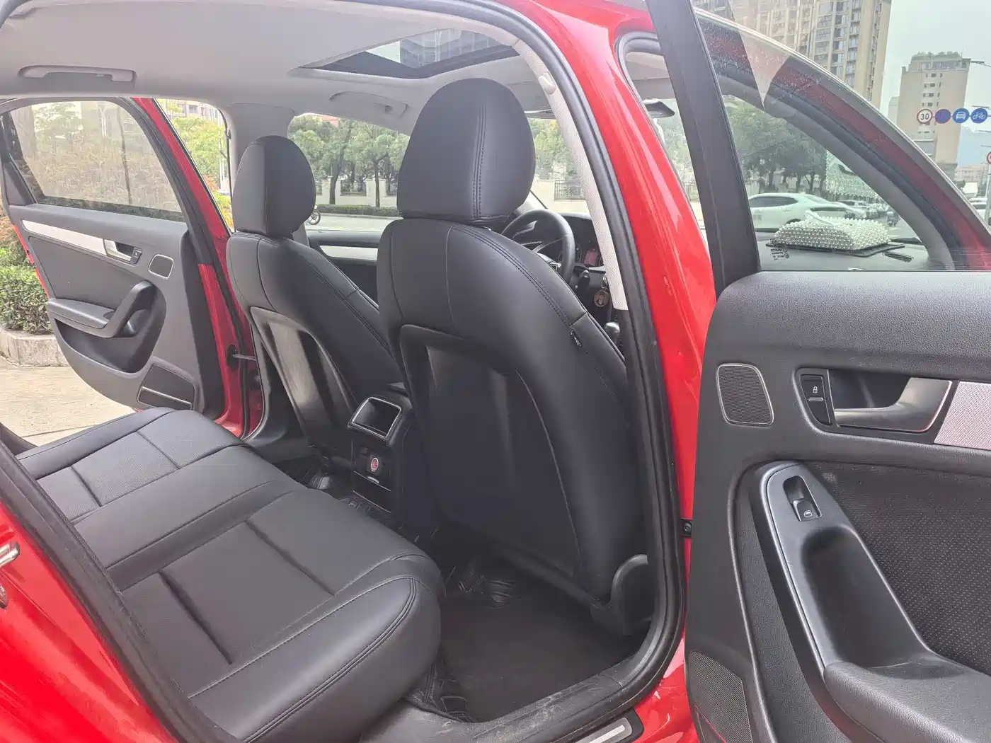 Audi A4L 2012 2.0 TFSI Auto Comfort фото 9