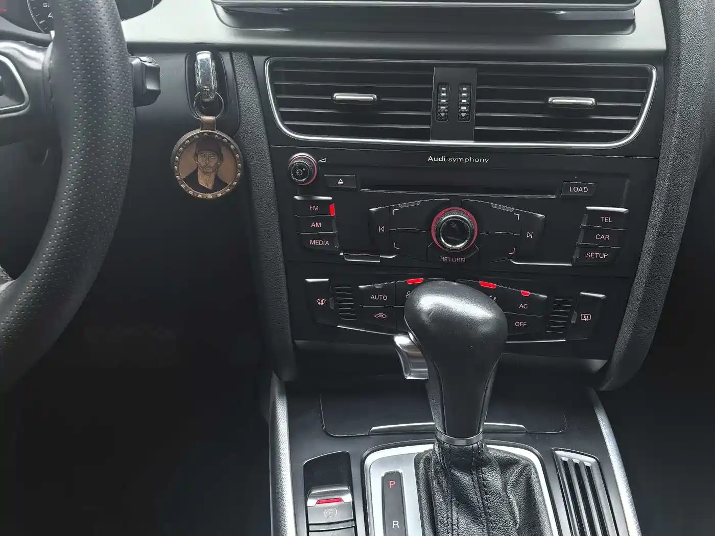 Audi A4L 2012 2.0 TFSI Auto Comfort фото 11