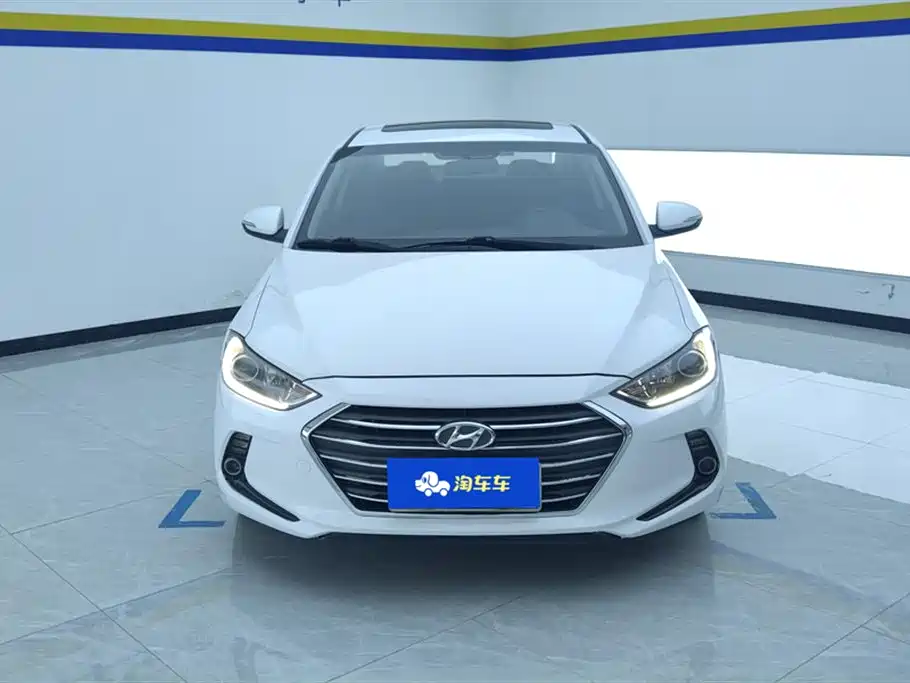 Hyundai Elantra 2018 1.4T DCT Dynamic·Vitality Model фото 2