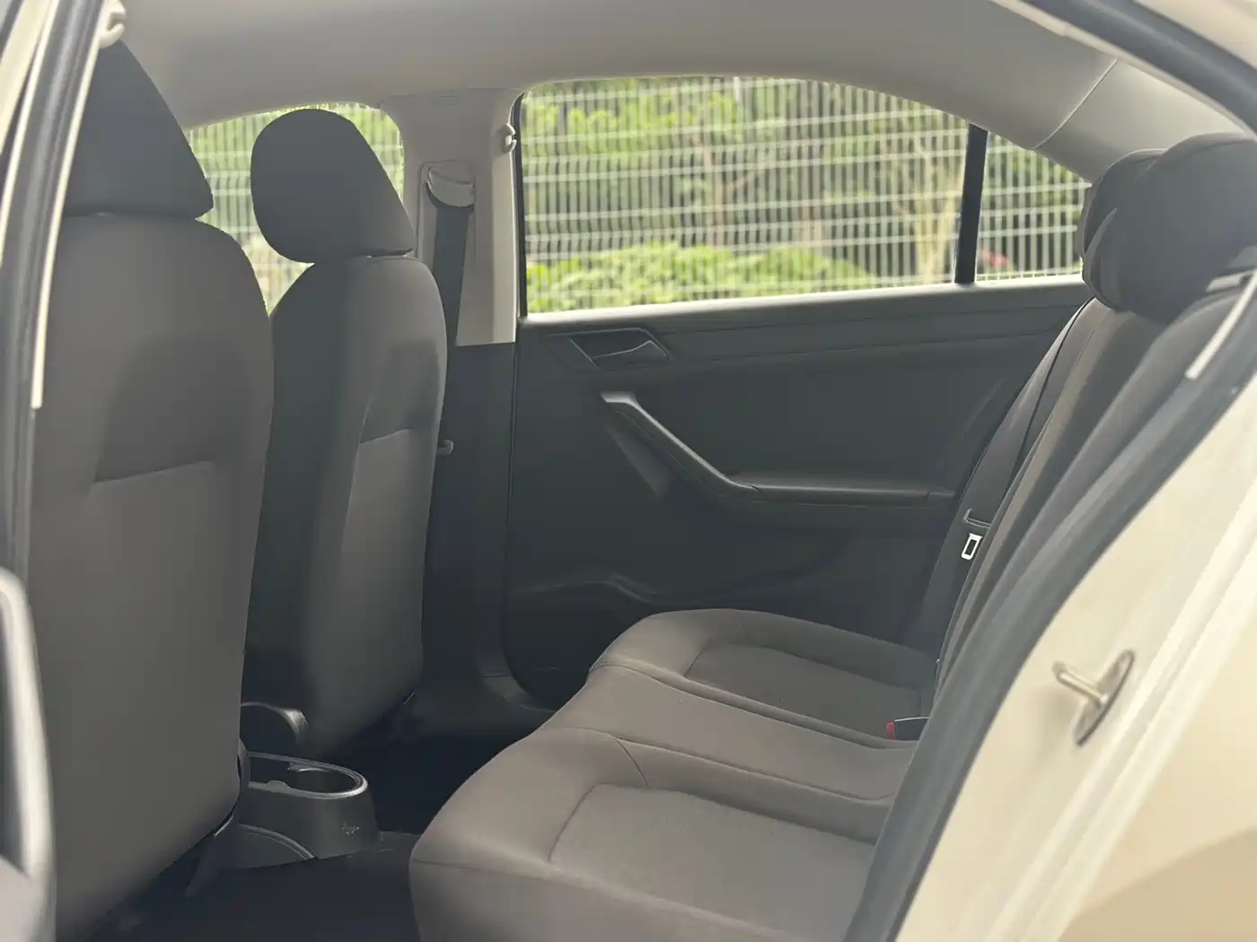 Volkswagen Jetta 2015 Value Edition 1.6L Automatic Fashion фото 8