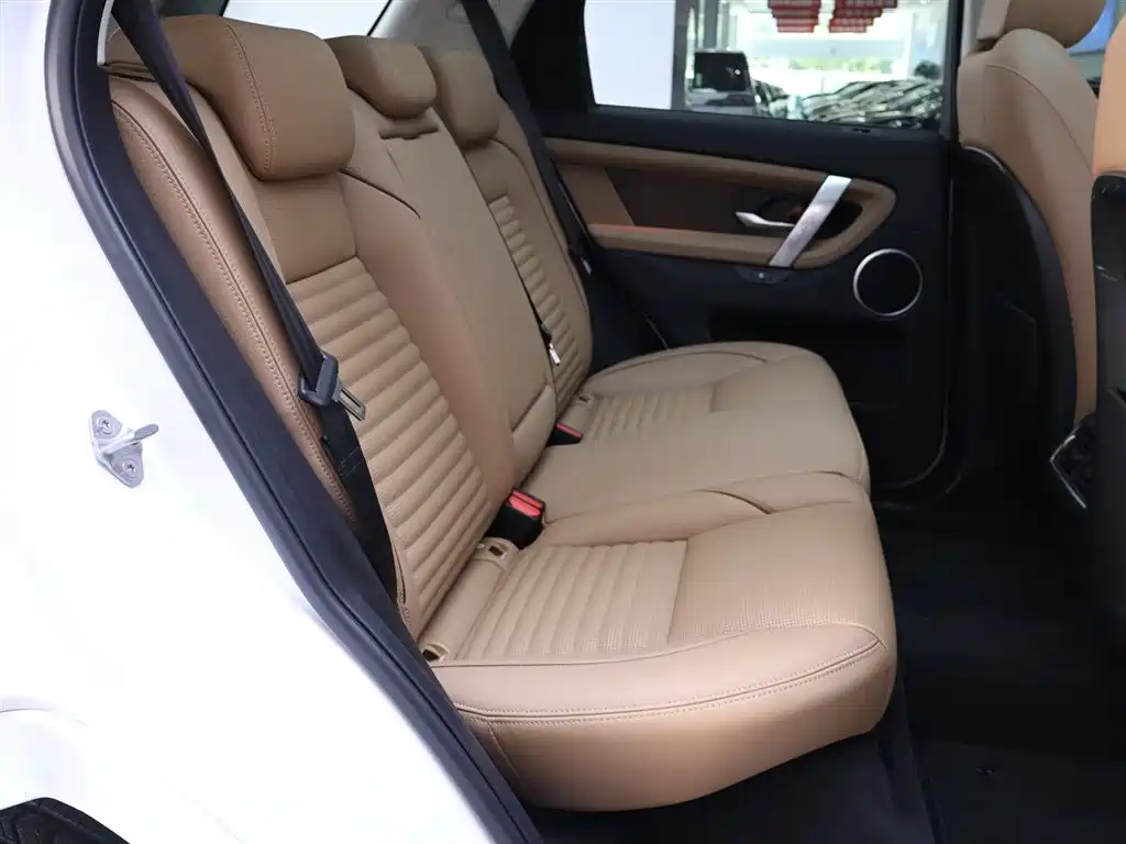 Land Rover Discovery Sport 2024 Performance Technology Edition фото 21