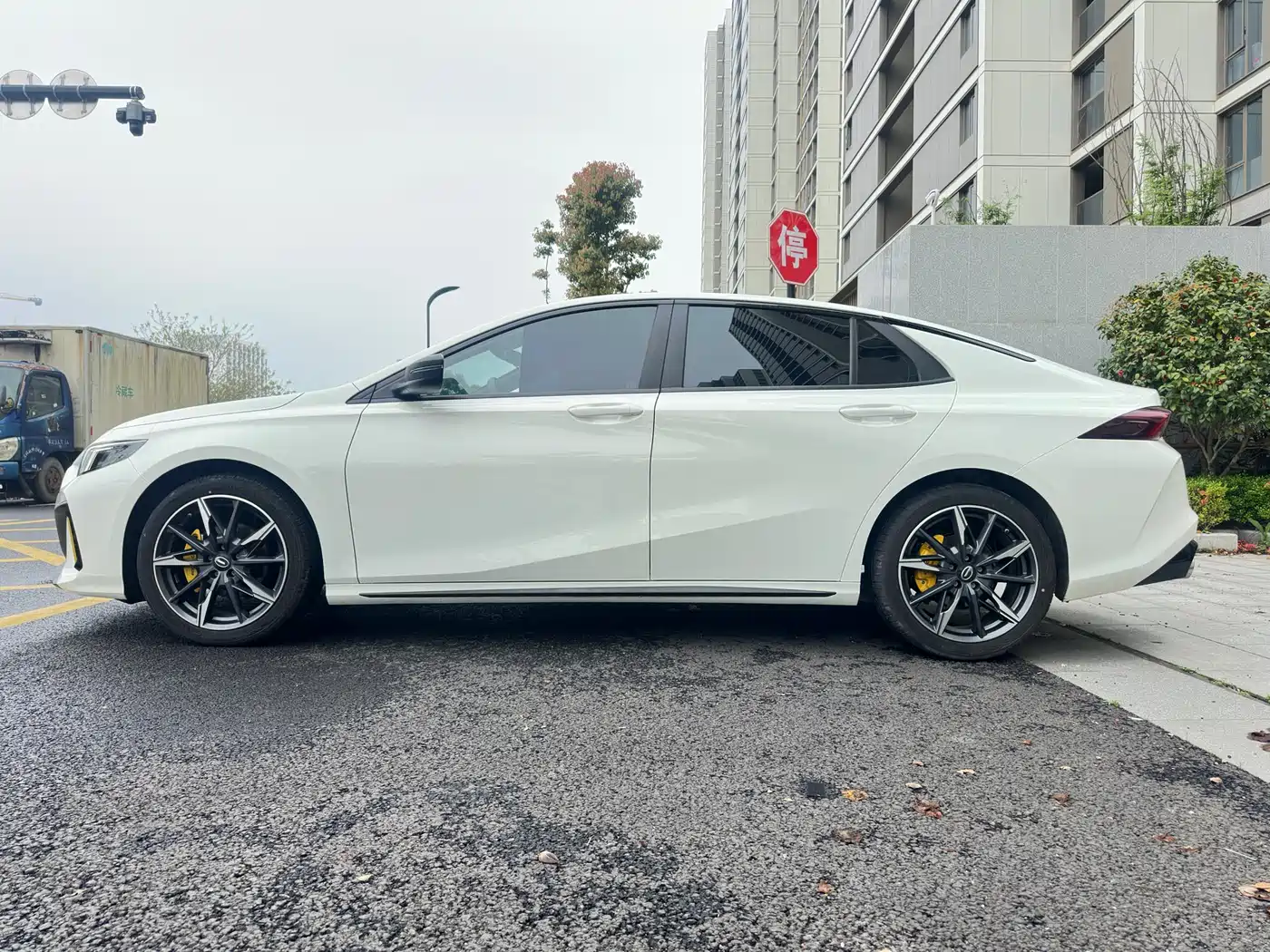 GAC Trumpchi Trumpchi Emkoo 2023 270T DCT J15 Edition фото 8