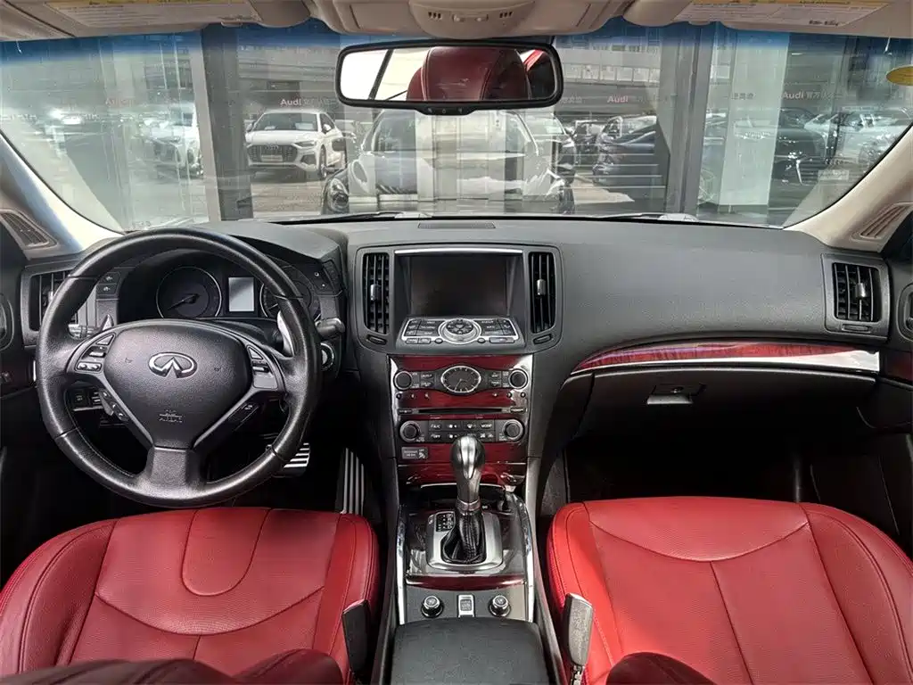 Infiniti G Series 2011 2010 G37 Hardtop Convertible Rosewood Edition