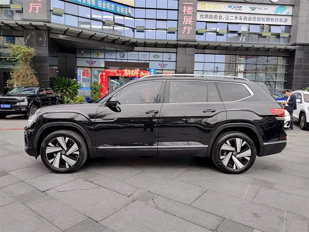 VOLKSWAGEN TOURANG