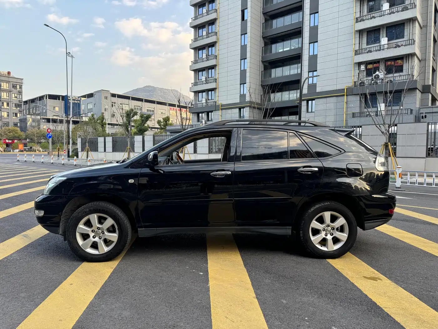 Lexus RX Classic 2006 350 фото 4