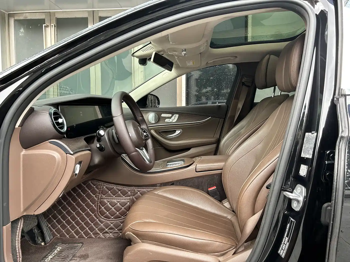Mercedes-Benz E-Class 2020 E 300 L Luxury Model фото 7