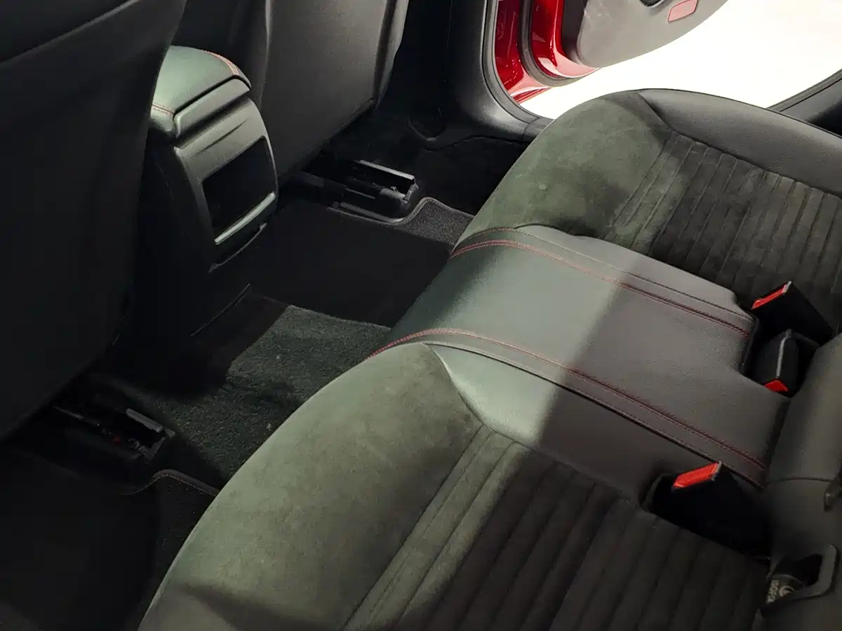 Mercedes-Benz CLA (Import) 2016 CLA 220 4MATIC фото 8