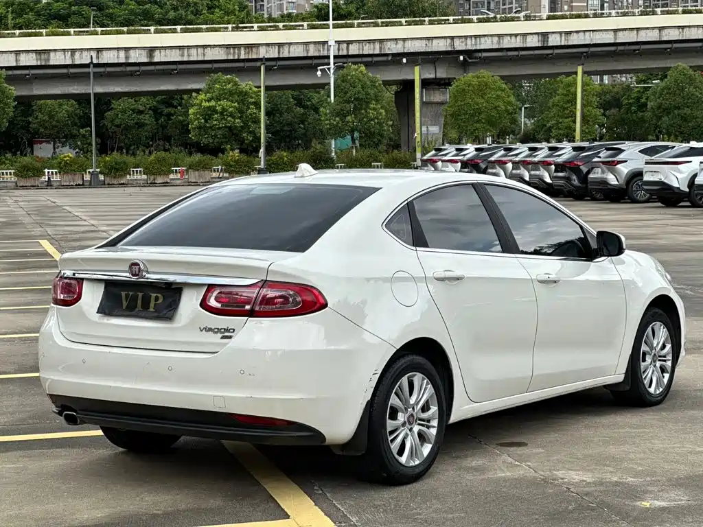 Fiat Viaggio 2016 2015 1.4T Auto Sport Edition