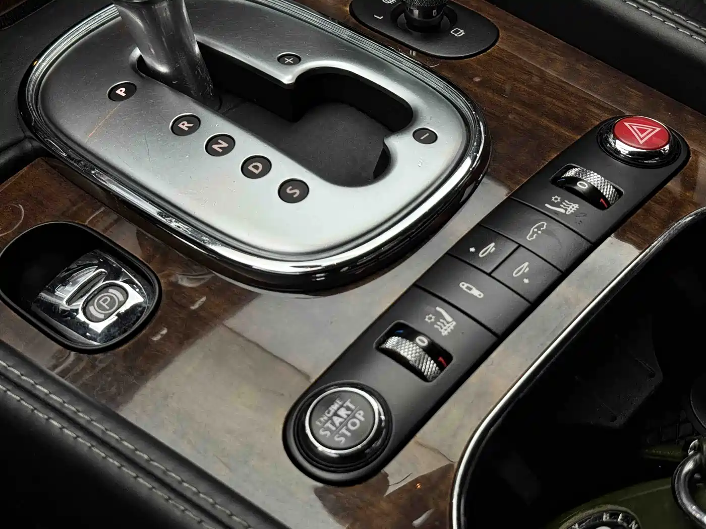 Bentley Continental 2013 2012 4.0T GT V8