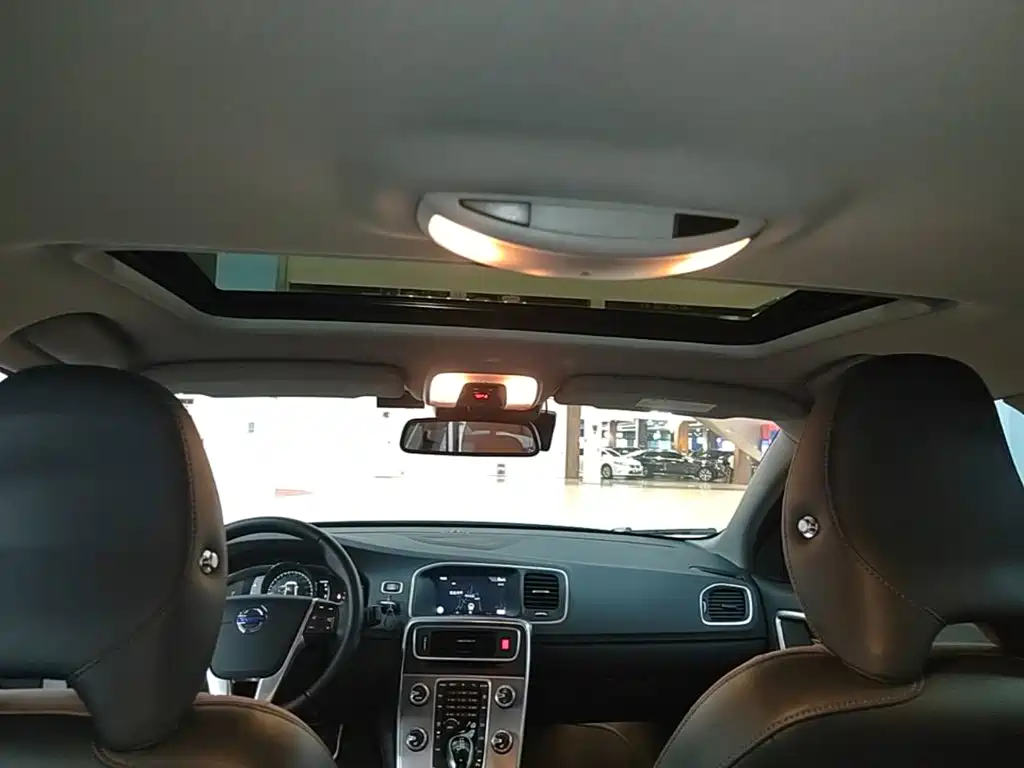 Volvo S60 2017 2017 S60L T4 Momentum