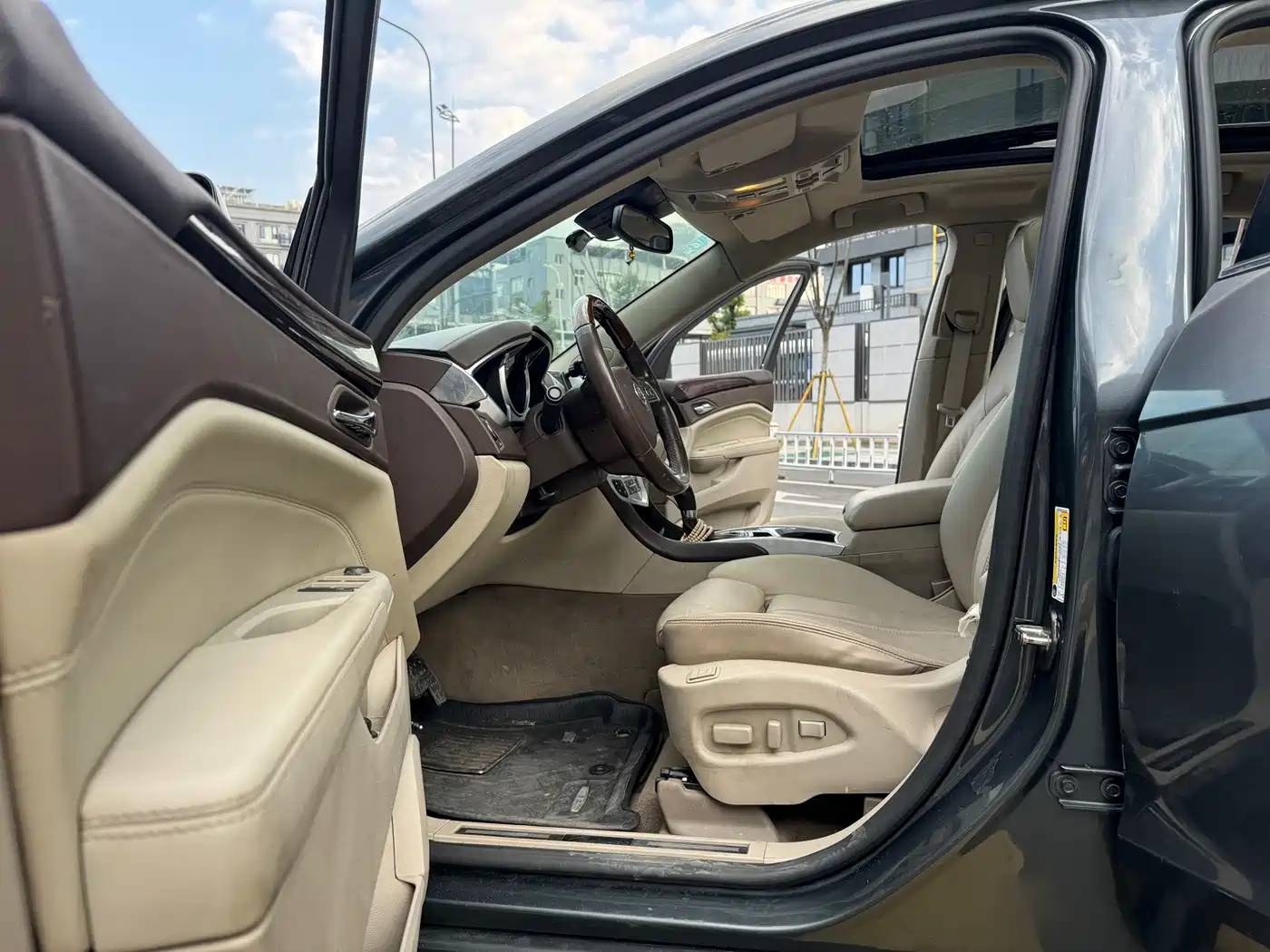 Cadillac SRX 2010 Model 3.0L Luxury Edition фото 10
