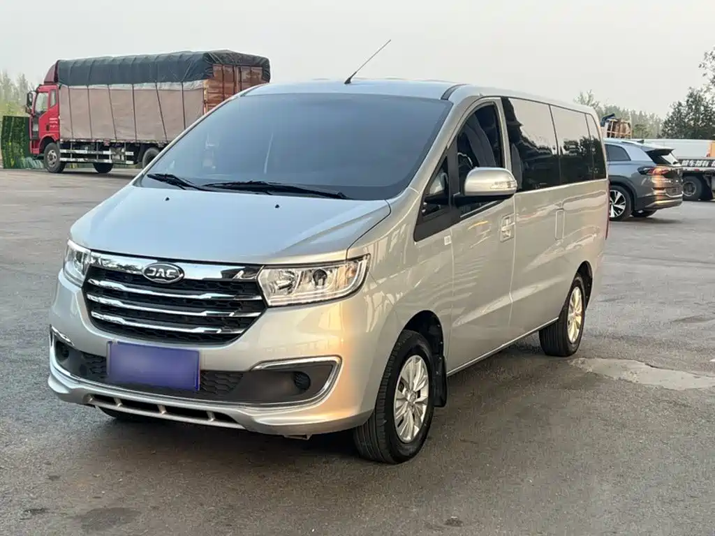 Photo 1 - JAC Refine M3