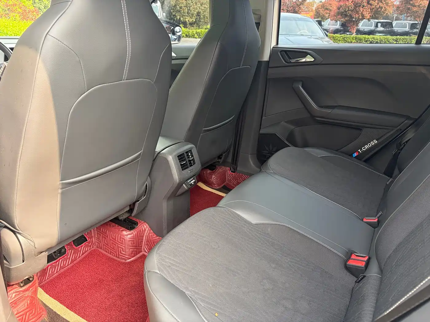 Volkswagen T-Cross 2019 280TSI DSG Comfort Edition фото 8
