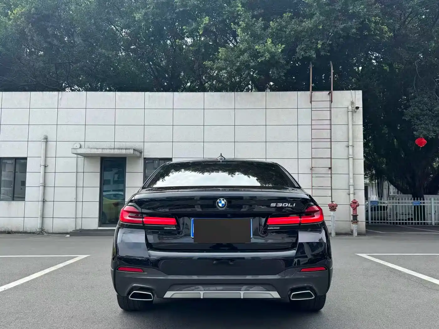 BMW 5 Series 2022 530Li Exclusive M Sport Package фото 9