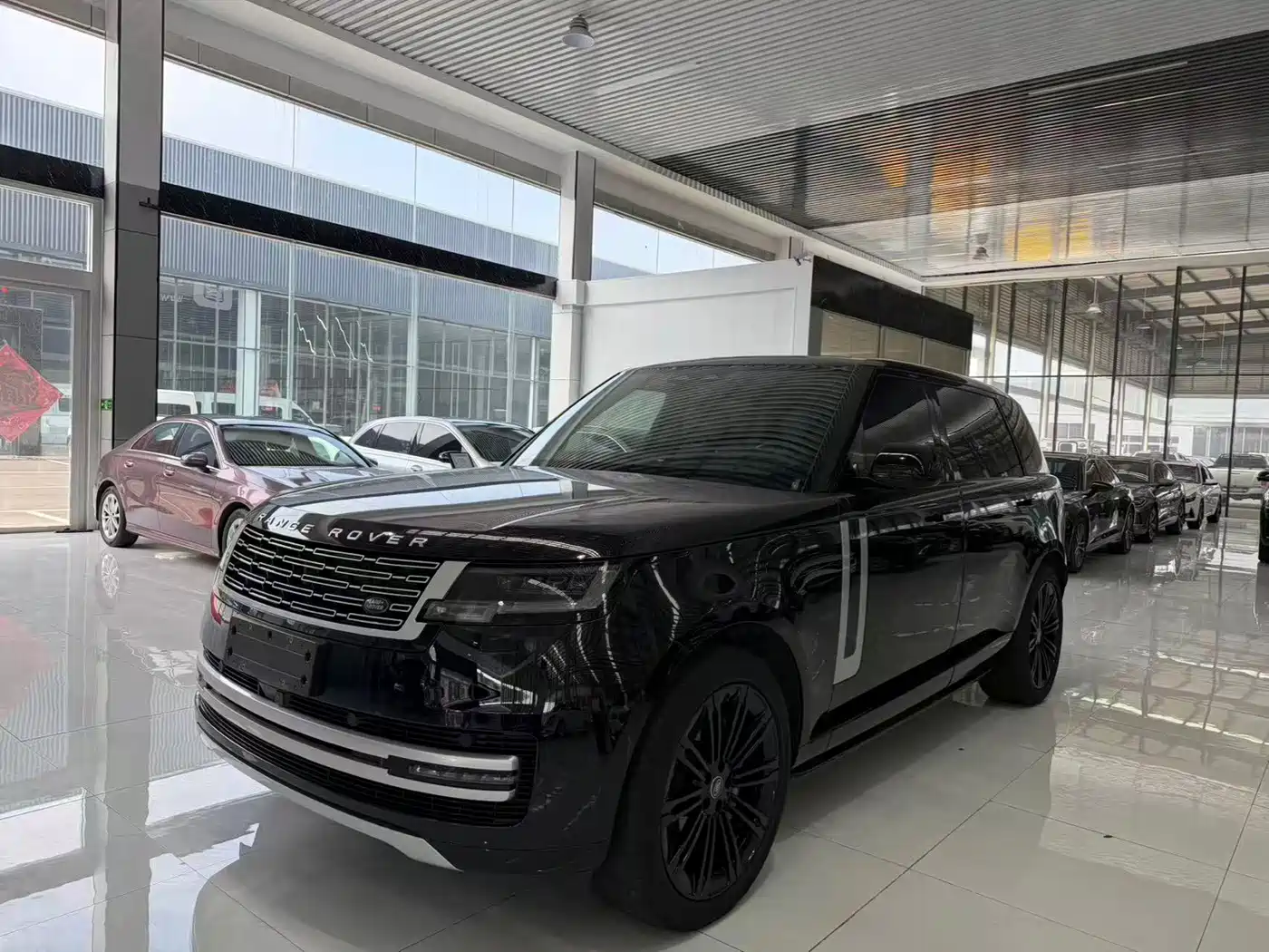 Land Rover Range Rover 2024 — пригон из Китая