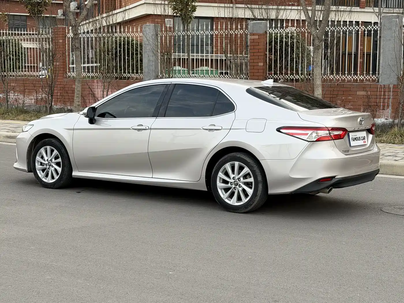 Toyota Camry 2021 2.0G Luxury Edition фото 6