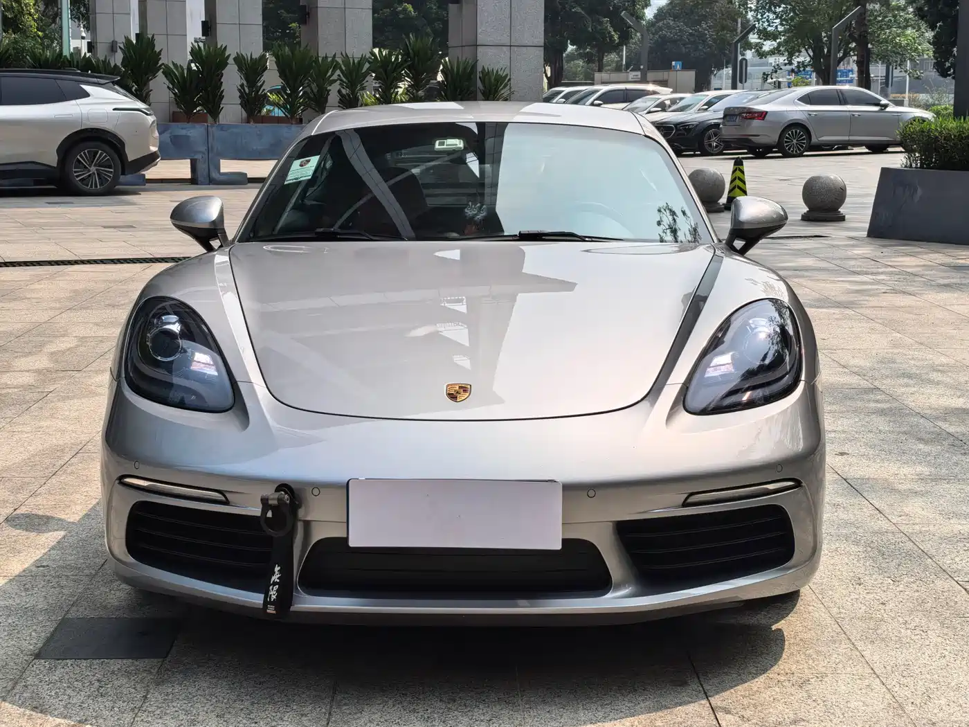 Porsche 718 2018 Cayman 2.0T фото 2