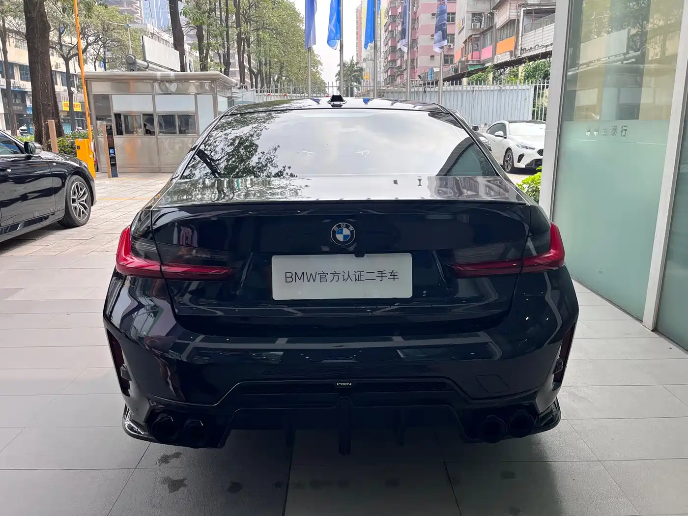 BMW 3 Series 2024 325Li M Sport Shadowline Package фото 3