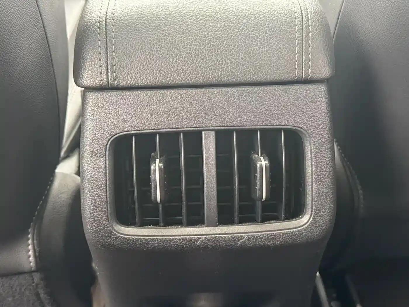 Hyundai Beijing Hyundai ix35 2019 2.0L Automatic 2WD Zhiyong·Smooth Enjoy China VI фото 16