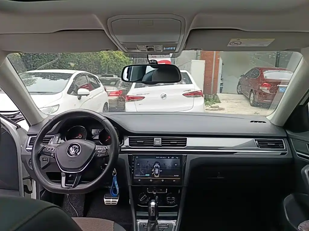 Volkswagen C-TREK 2018 2018 230TSI DSG Comfort