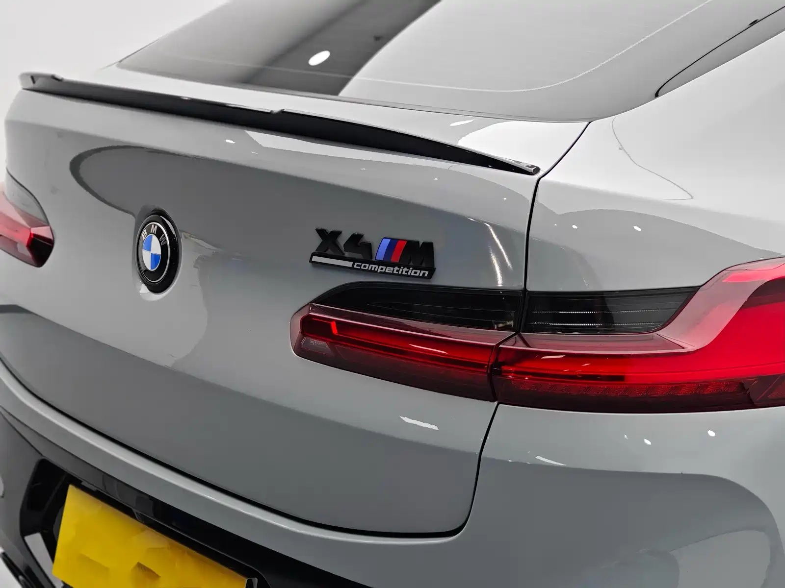 صورة 9 - BMW X4 M