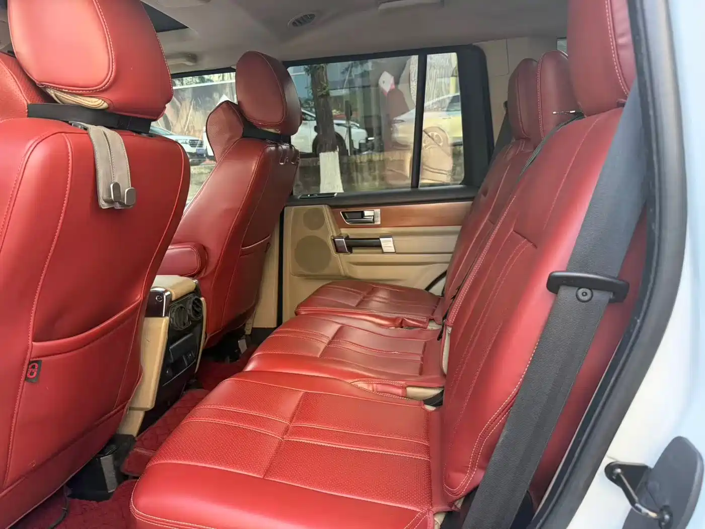 Land Rover Discovery 2012 3.0 SDV6 HSE Diesel фото 8
