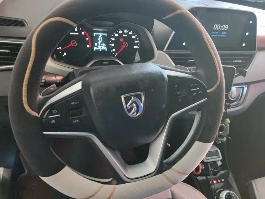Baojun 310W 2018 2018 1.5L Auto Fashion China V