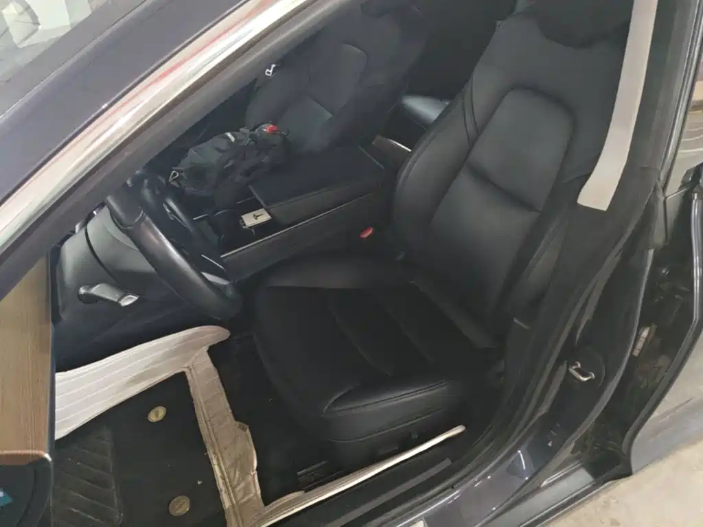 Tesla Model 3 (Import) 2019 2019 Long Range RWD Version