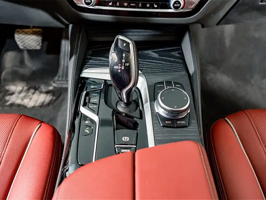 BMW 5 SERIES NEW ENERGY