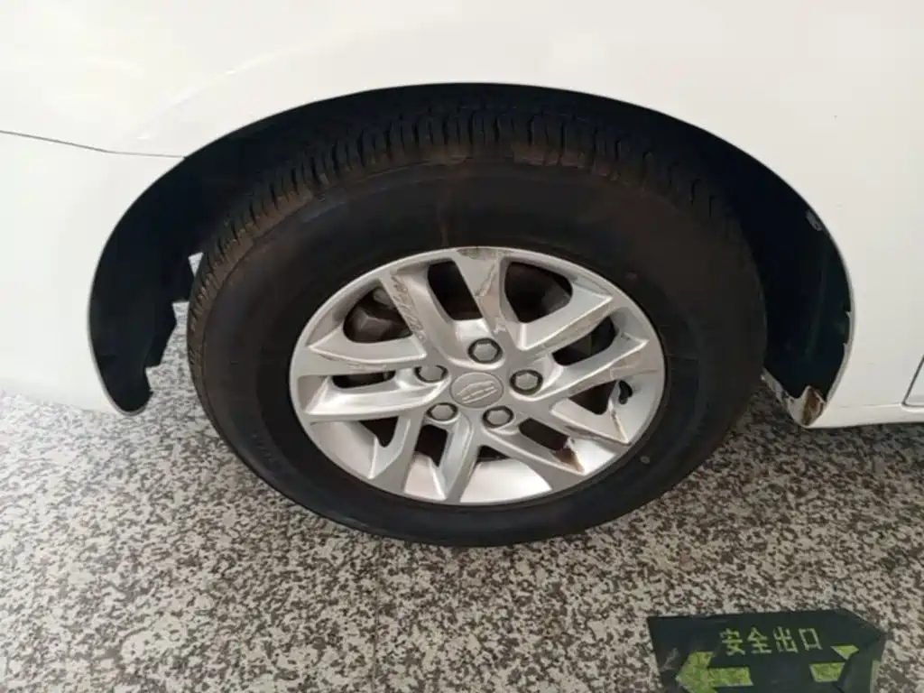 Photo 23 - Geely Emgrand