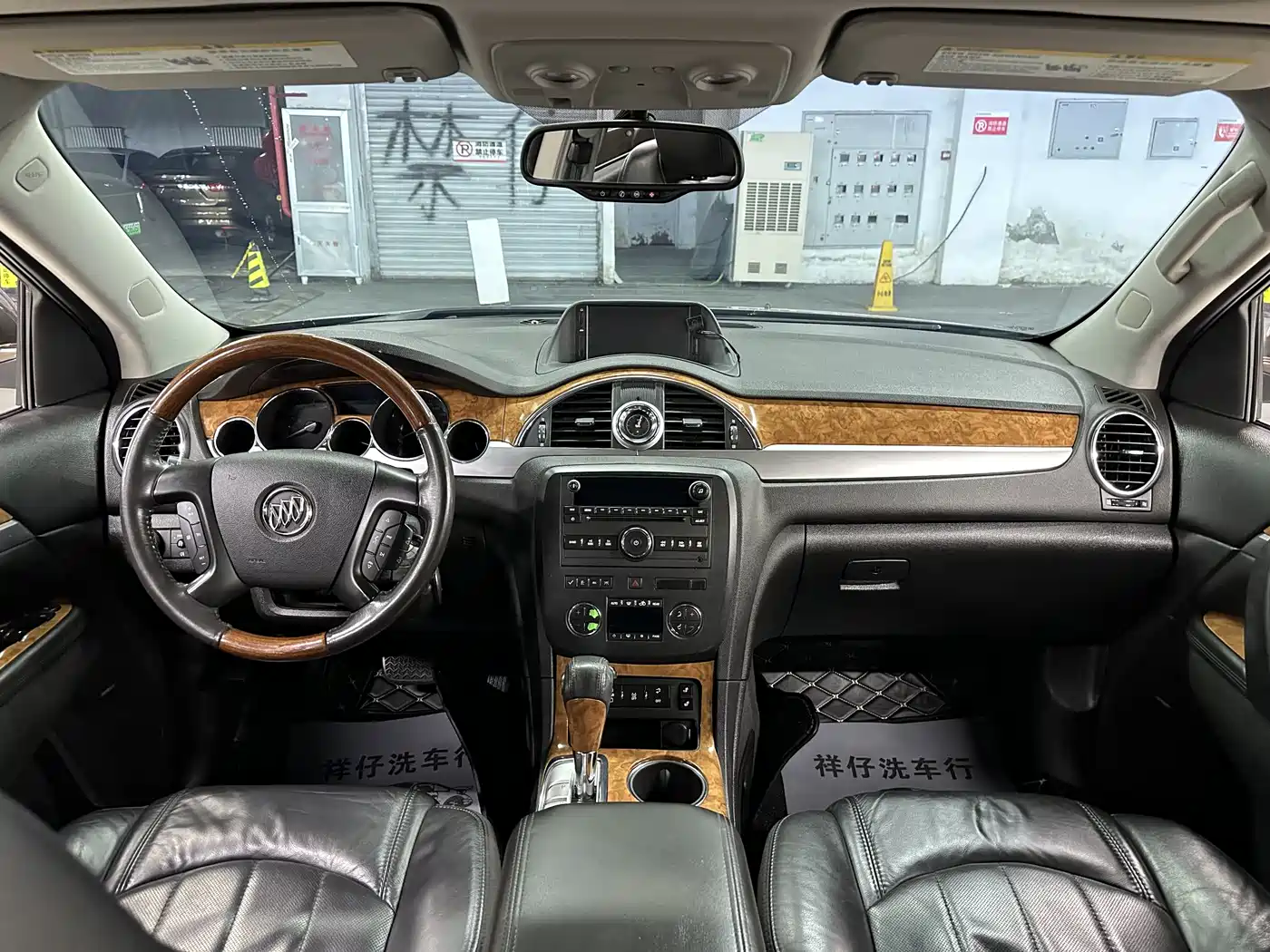 Buick Enclave 2010 3.6L Elite Edition фото 19