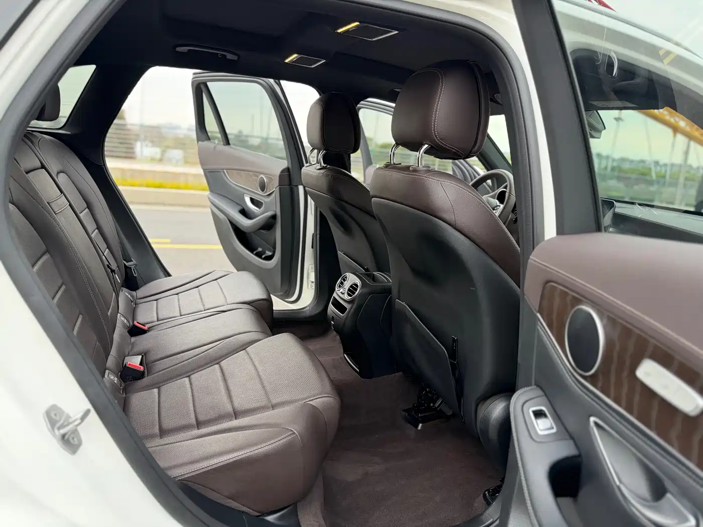 Mercedes-Benz GLC 2020 Facelift GLC 260 L 4MATIC Luxury фото 7