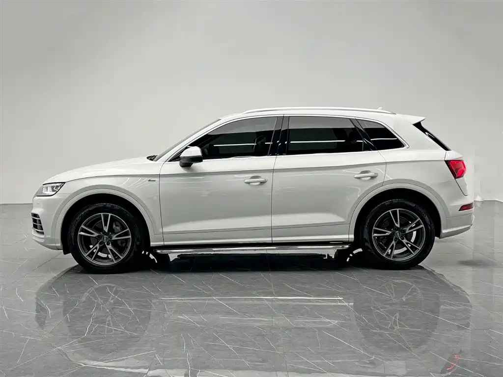 Audi Q5L 2018 40 TFSI Prestige Fashion (China V) фото 3