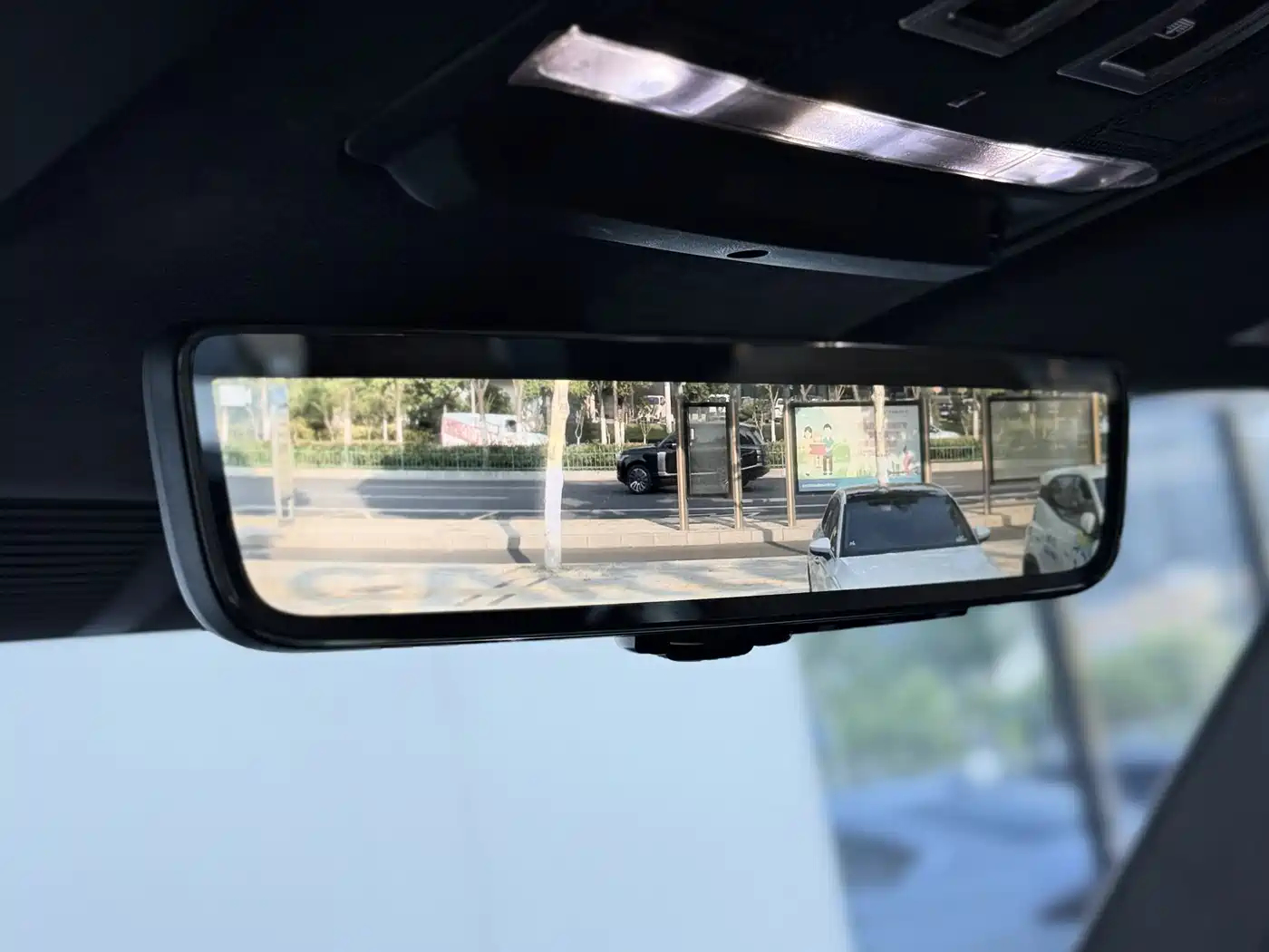 LAND ROVER GUARD