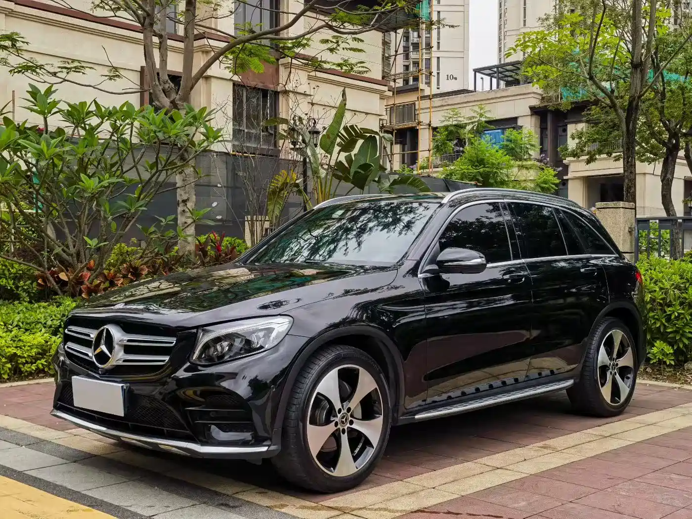 Mercedes-Benz GLC 2018 GLC 300 4MATIC Dynamic фото 2