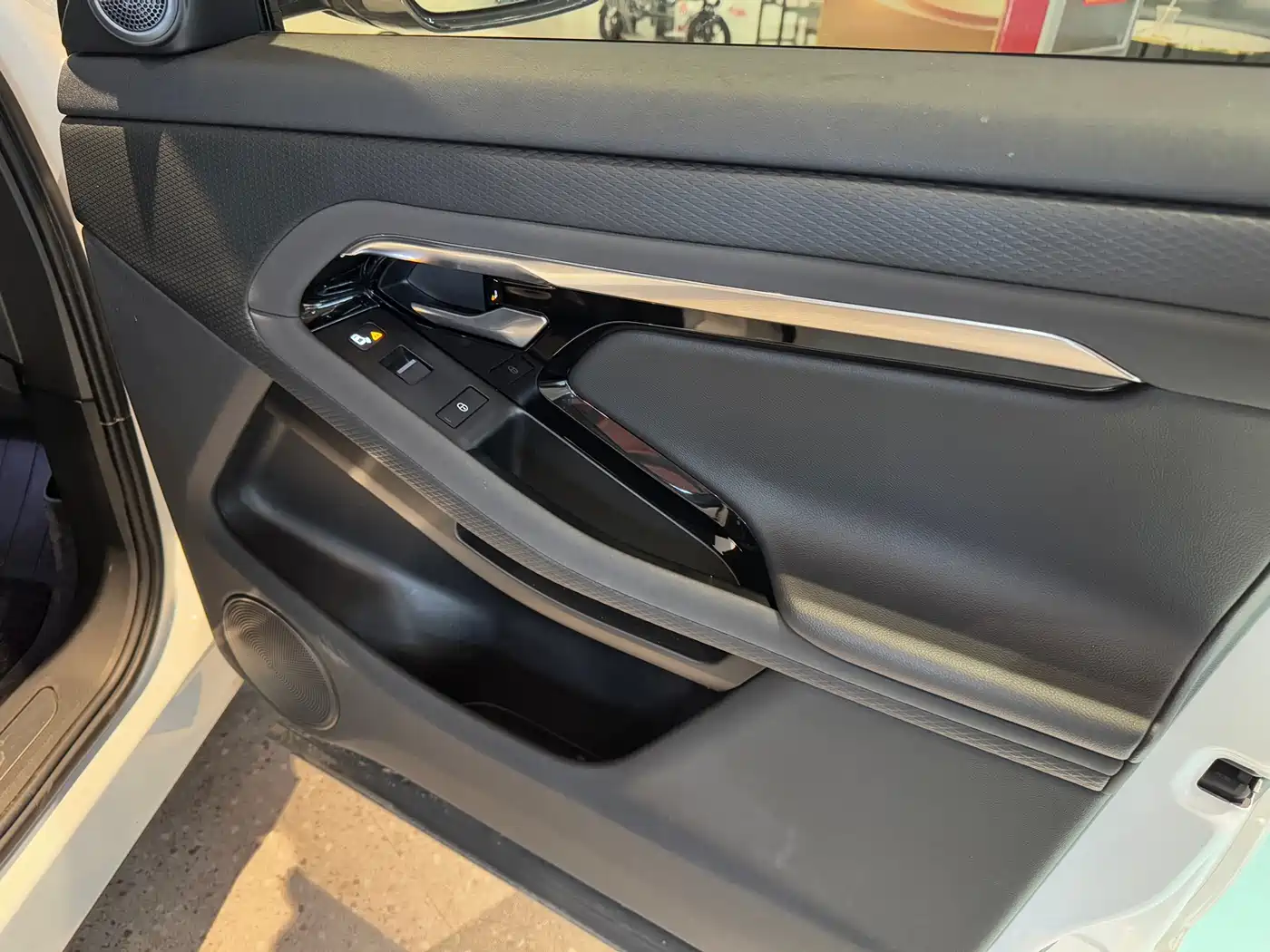 LAND ROVER RANGE ROVER AURORA