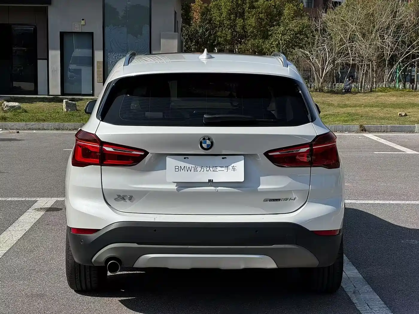 BMW X1 2019 sDrive18Li Premium Model фото 9