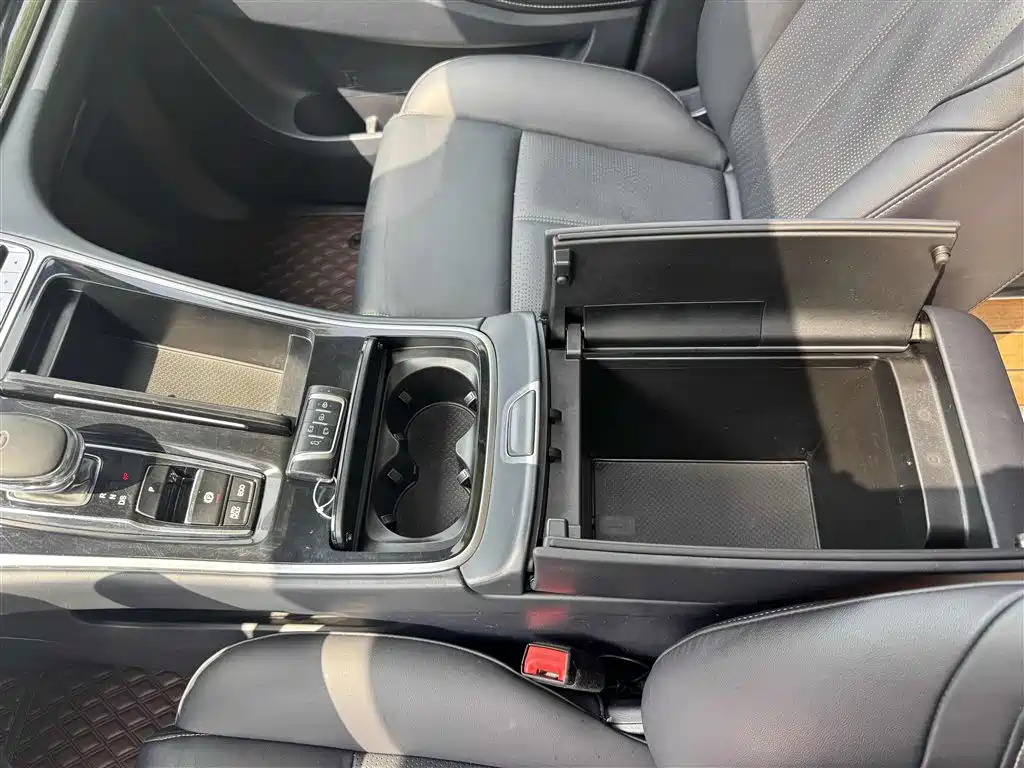GAC Trumpchi Trumpchi M8 2021 Leading Show Series 390T Prestige Edition фото 31