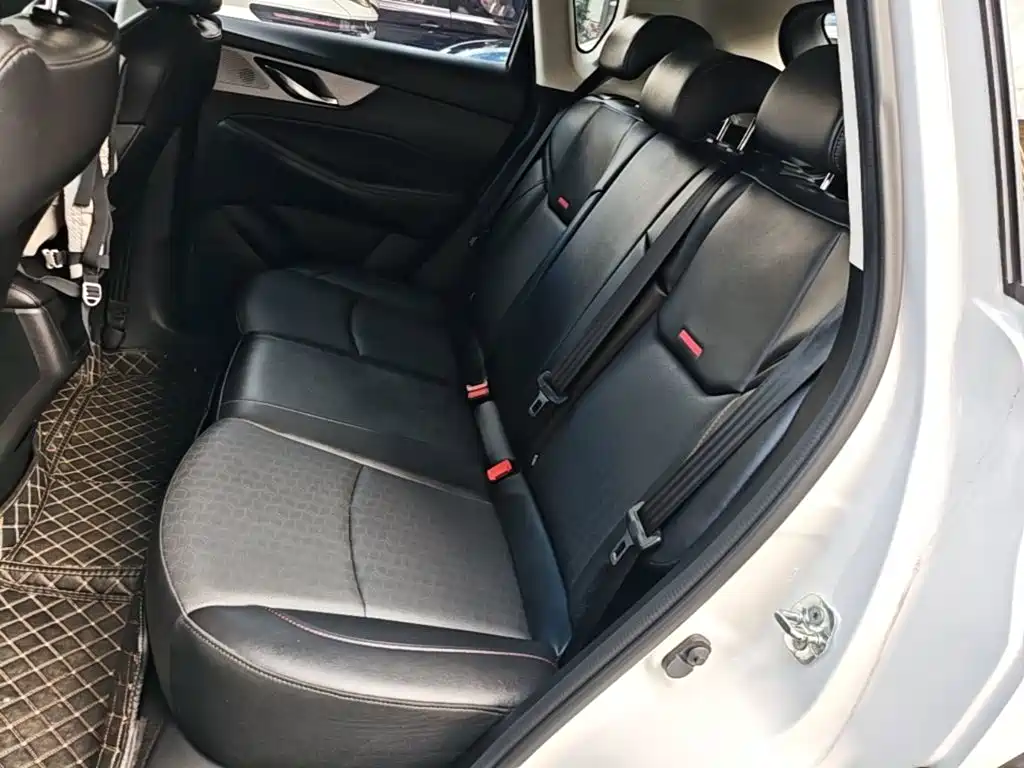 Changan CS35 PLUS 2022 2021 Facelift Blue Whale NE 1.4T DCT Luxury